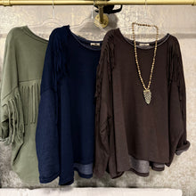 Cargar imagen en el visor de la galería, SUDADERA BOHO FLECOS
