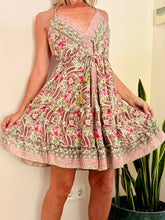 Cargar imagen en el visor de la galería, VESTIDO SEDA CORTO
