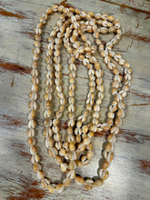 Cargar imagen en el visor de la galería, COLLAR CARACOLAS NAT
