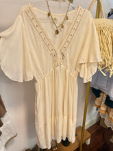 Cargar imagen en el visor de la galería, VESTIDO CAPRI
