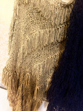 Cargar imagen en el visor de la galería, PONCHO FLECOS
