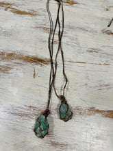 Cargar imagen en el visor de la galería, COLLAR STONE NAT

