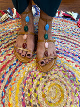 Cargar imagen en el visor de la galería, SANDAL PIEDRAS

