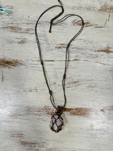Cargar imagen en el visor de la galería, COLLAR STONE NAT
