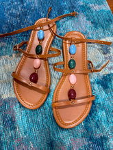 Cargar imagen en el visor de la galería, SANDAL PIEDRAS

