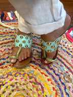 SANDAL VERDE/AGUA TACHAS