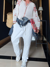 Cargar imagen en el visor de la galería, BLUSA BOHO BLANC/RED
