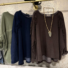 Cargar imagen en el visor de la galería, SUDADERA BOHO FLECOS
