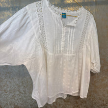 Cargar imagen en el visor de la galería, BLUSA  BOHEMIAN
