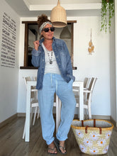 Cargar imagen en el visor de la galería, CAMISA JEAN SUMMER

