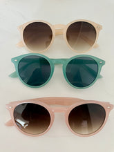 Cargar imagen en el visor de la galería, GAFAS SUNNY
