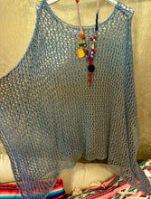 Cargar imagen en el visor de la galería, JERSEY/PONCHO RED
