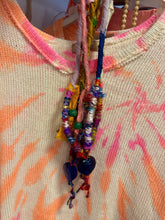 Cargar imagen en el visor de la galería, COLLAR SEDA CUORE
