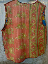 Cargar imagen en el visor de la galería, CHALECO KANTHA
