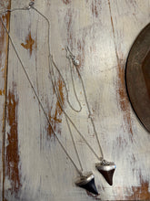 Cargar imagen en el visor de la galería, COLLAR TIBU

