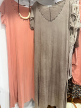 Cargar imagen en el visor de la galería, VESTIDO DESG TACH
