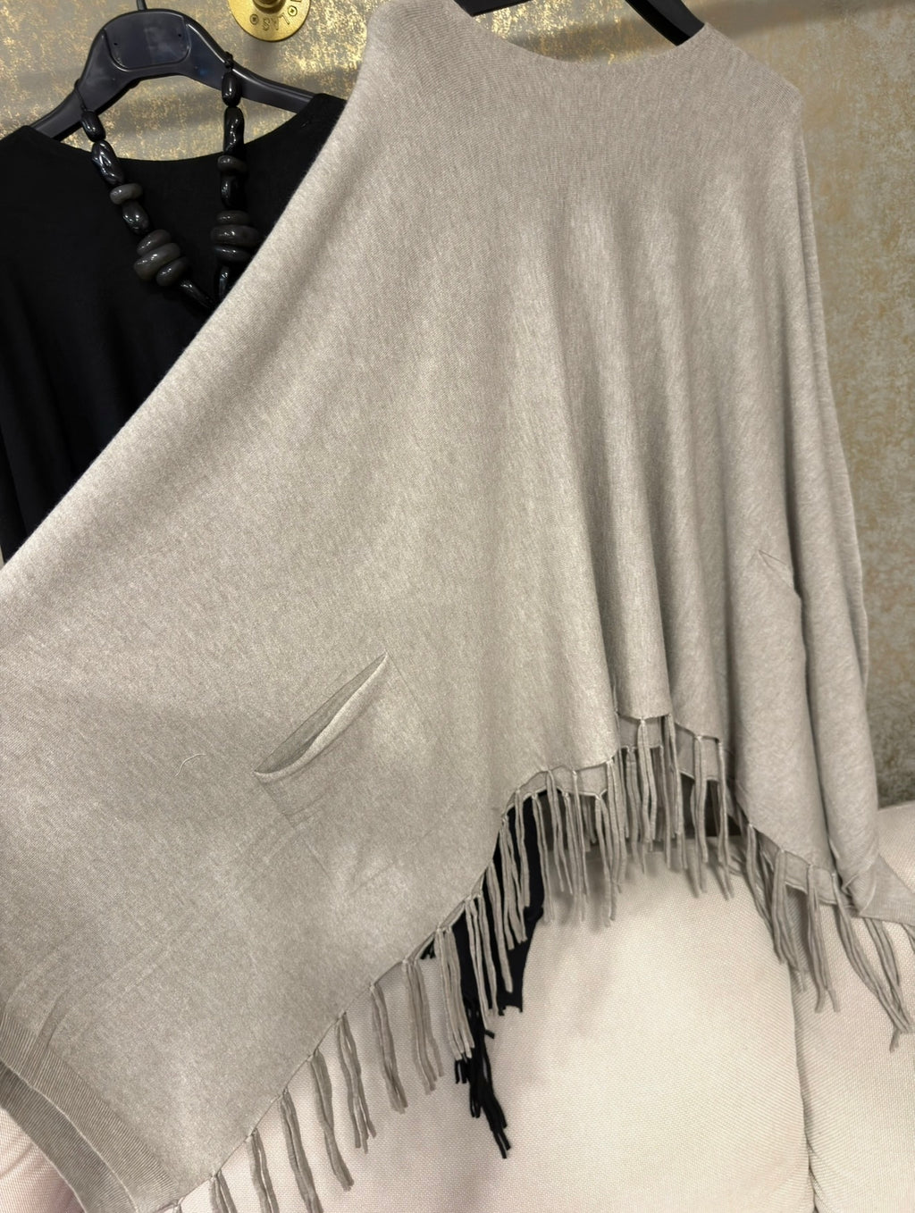 PONCHO CORTO PUNFLE