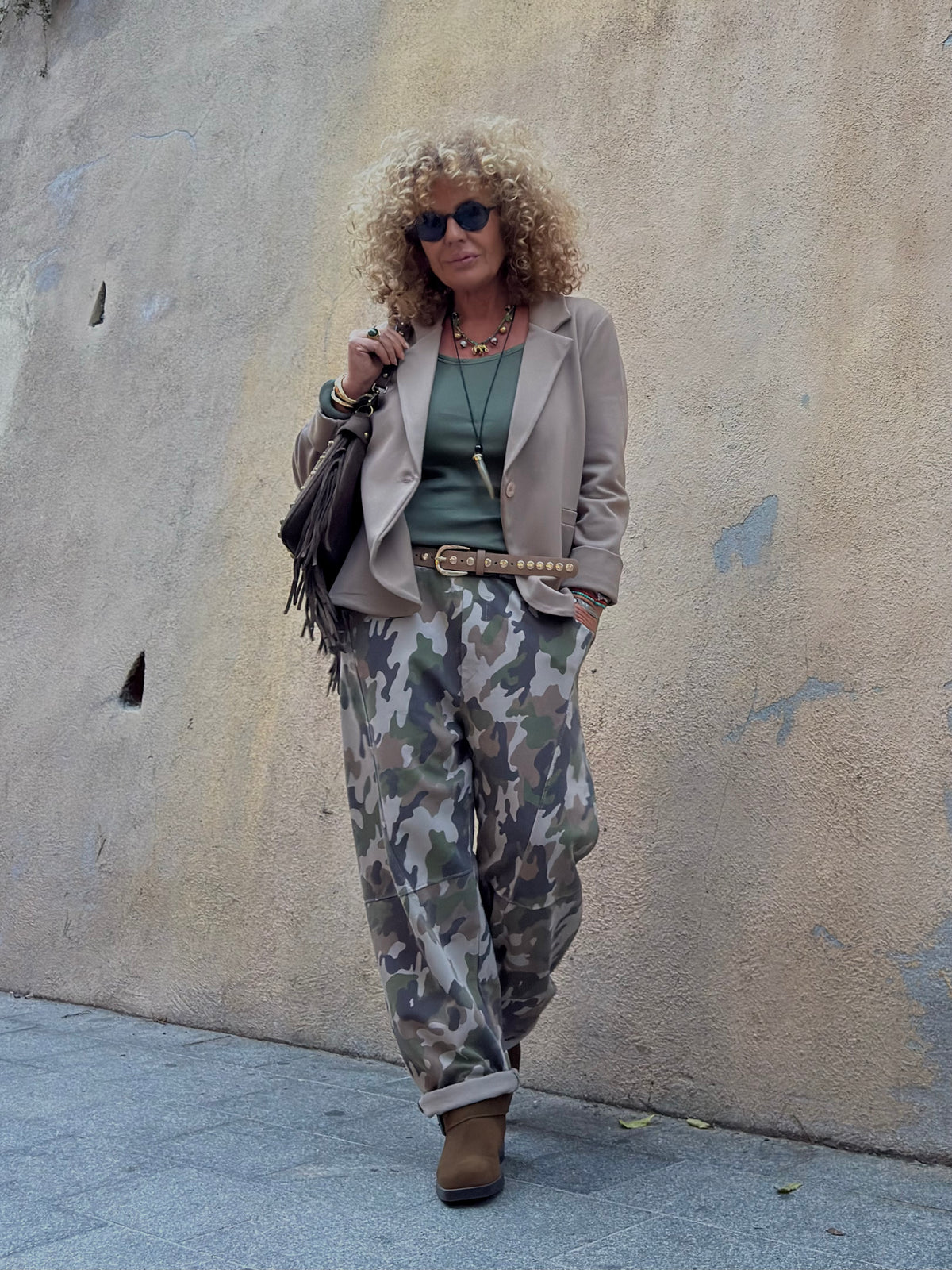 AMERICANA CAMEL BASIC