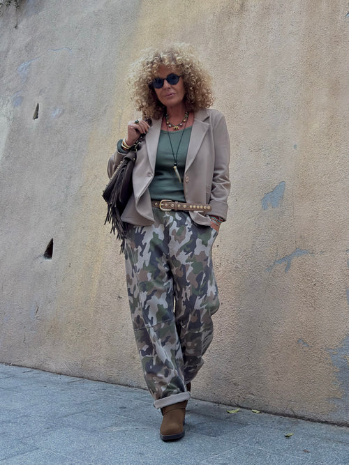 AMERICANA CAMEL BASIC