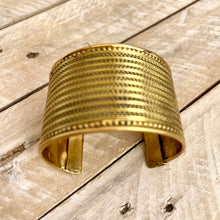 Cargar imagen en el visor de la galería, BRAZALETE GRABADO Silver
